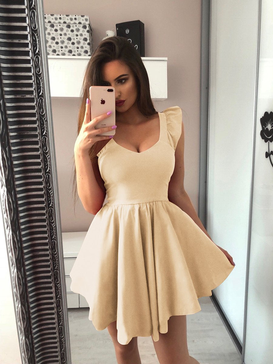 Effortlessly Elegant Dress with a Timeless Design