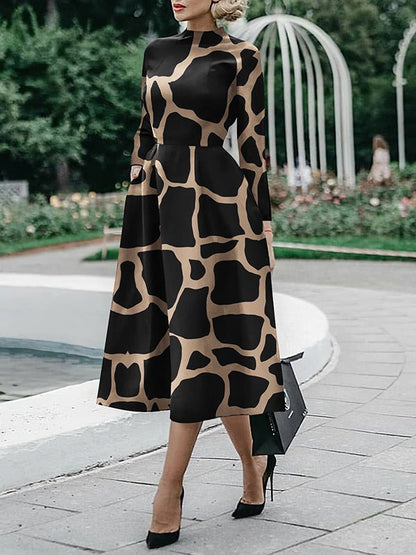 Classic Vintage Dress with a Flattering Fit