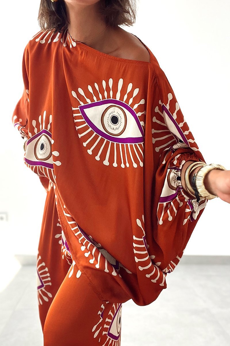 Beautifully Finished Garment in a Timeless Design