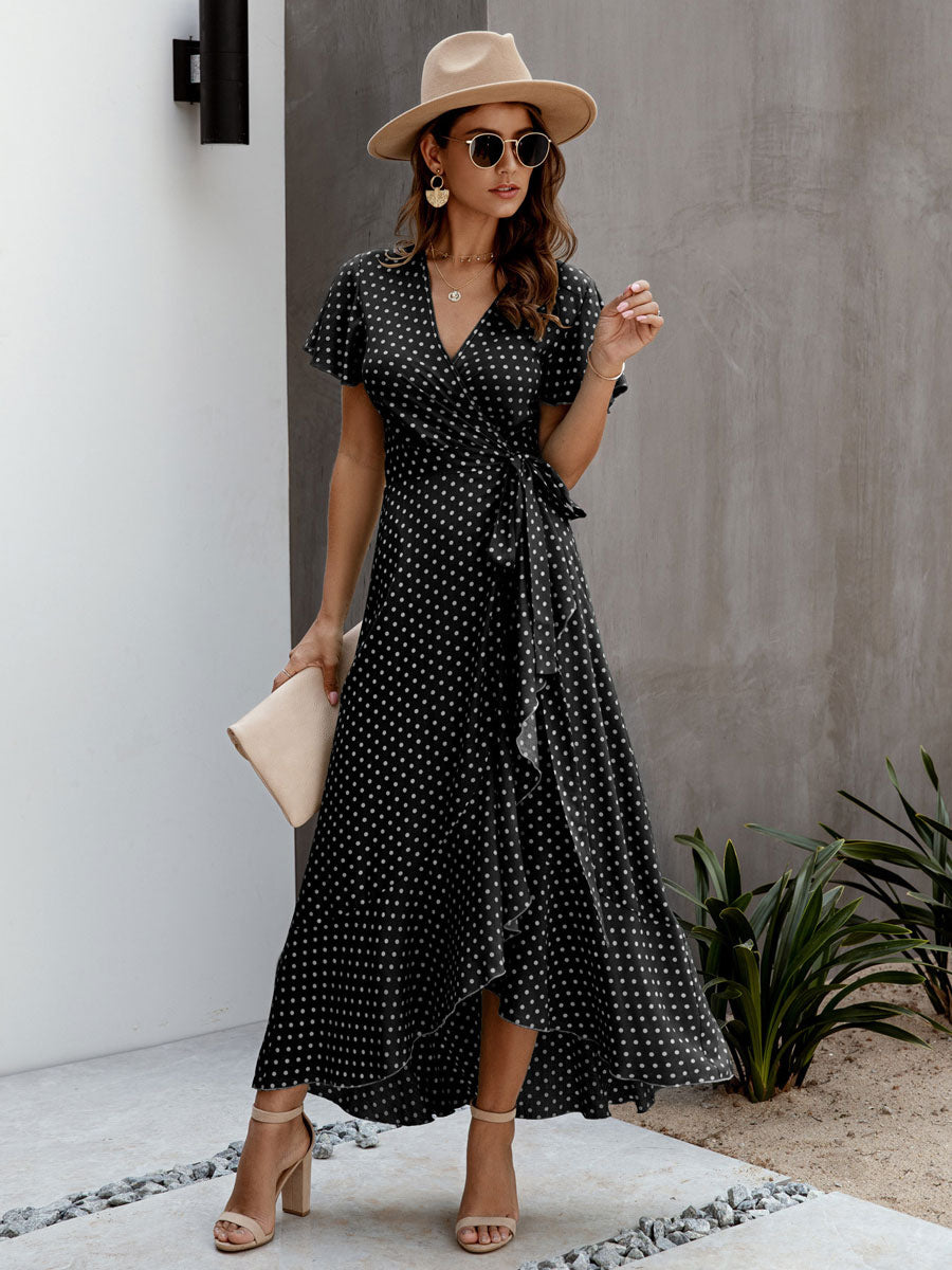 Sophisticated Dress with a Clean Classic Look