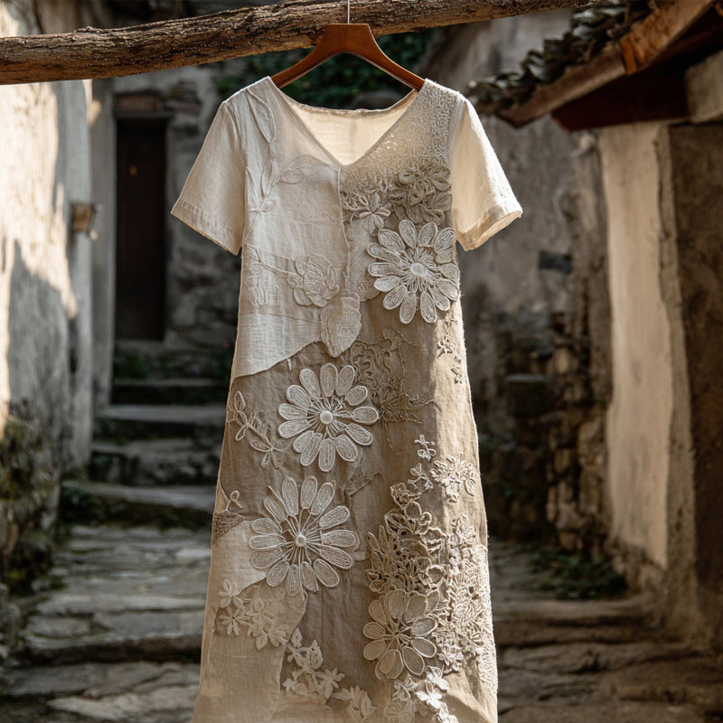 Sophisticated Dress with a Clean Classic Look