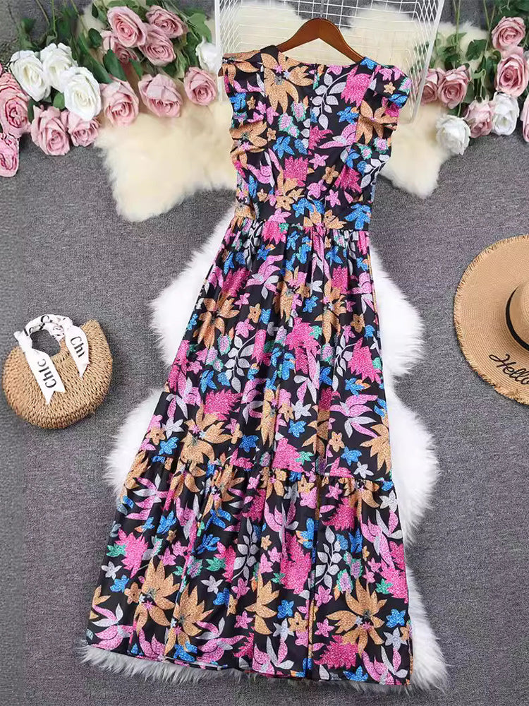 Gracefully Styled Dress for Any Occasion