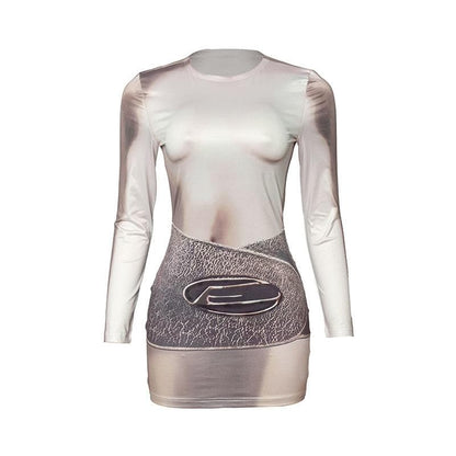 Well Tailored Dress with a Graceful Silhouette