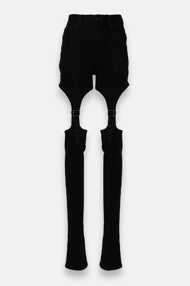 Well Tailored Garment with a Graceful Silhouette