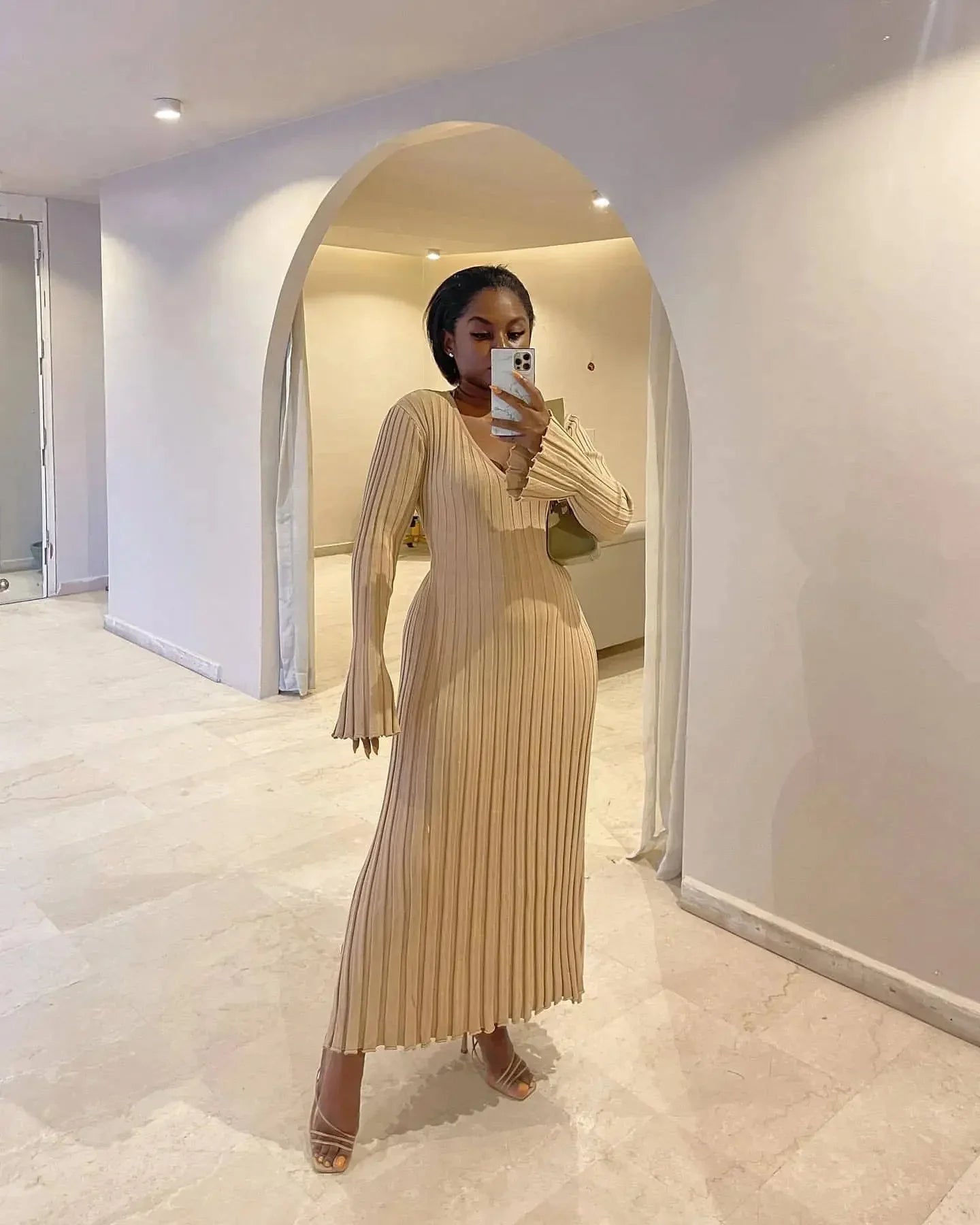Classic Vintage & Enduringly Stylish Dress