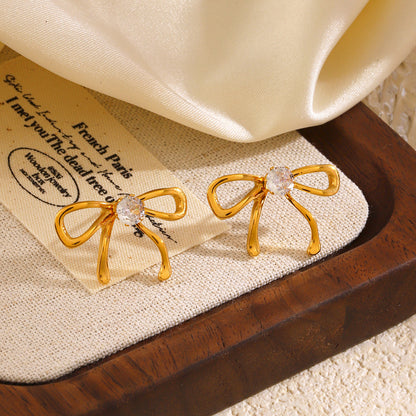 Beautiful Gold Earring with Unique Style