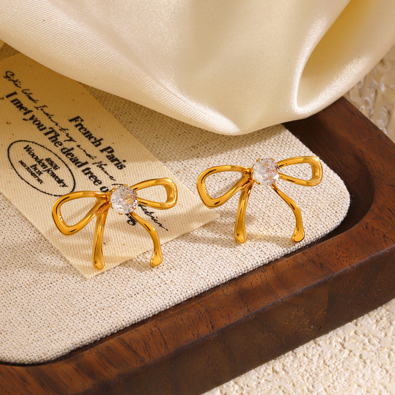 Beautiful Gold Earring with Unique Style