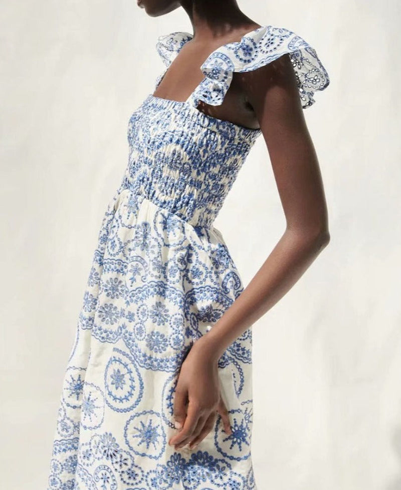 Polished Dress with an Effortless Classic Look