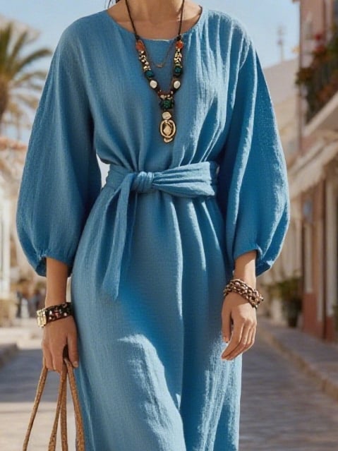 Classic Vintage & Enduringly Stylish Dress