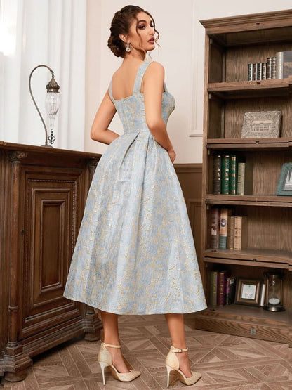 Classic Vintage & Enduringly Stylish Dress