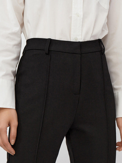 Polished Pants with an Effortless Classic Look