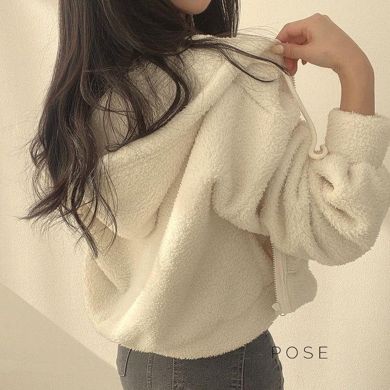 Well Tailored Garment with a Graceful Silhouette