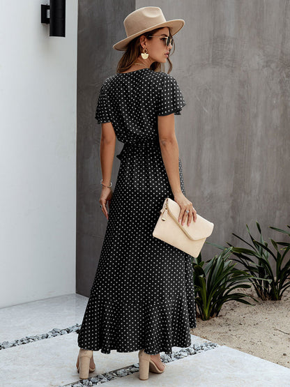 Sophisticated Dress with a Clean Classic Look
