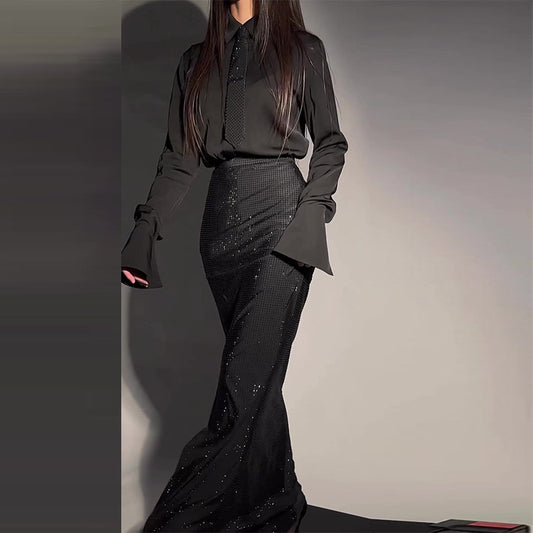 Effortlessly Elegant Garment with a Timeless Design
