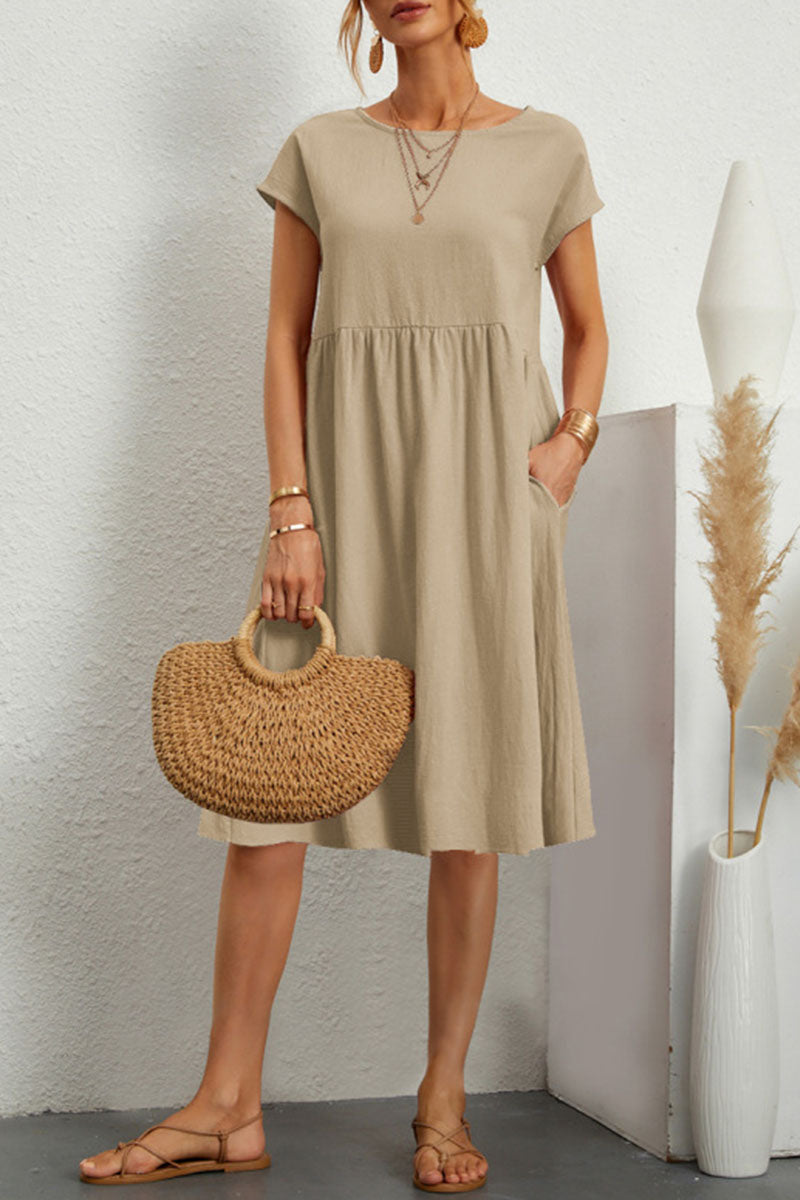 Well Tailored Dress with a Graceful Silhouette