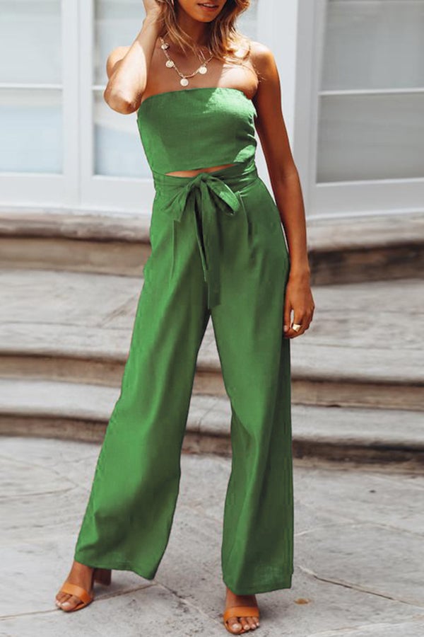 Well Tailored Top with a Graceful Silhouette