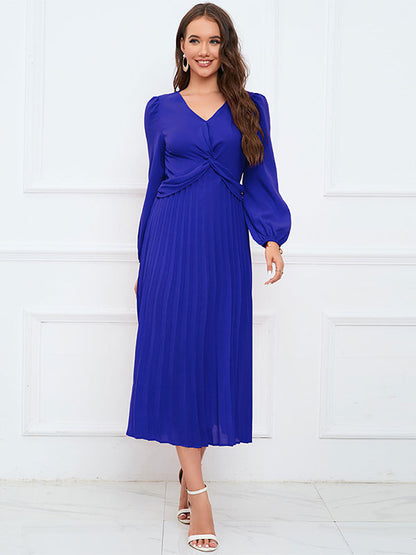 Well Tailored Dress with a Graceful Silhouette