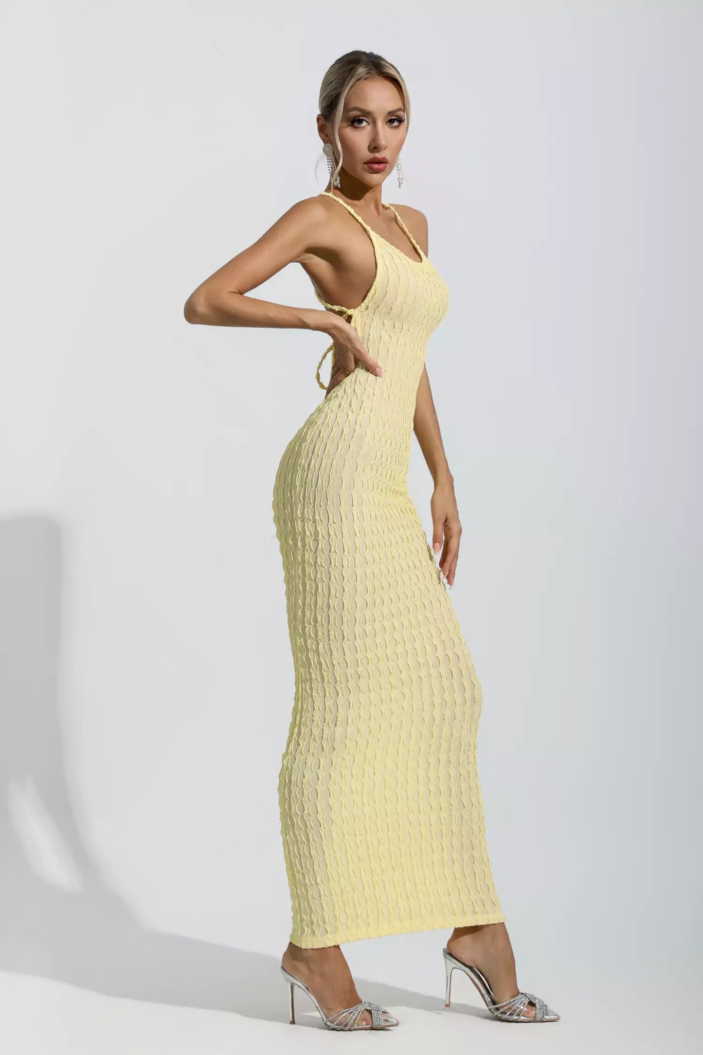 Beautifully Crafted Dress in a Classic Style