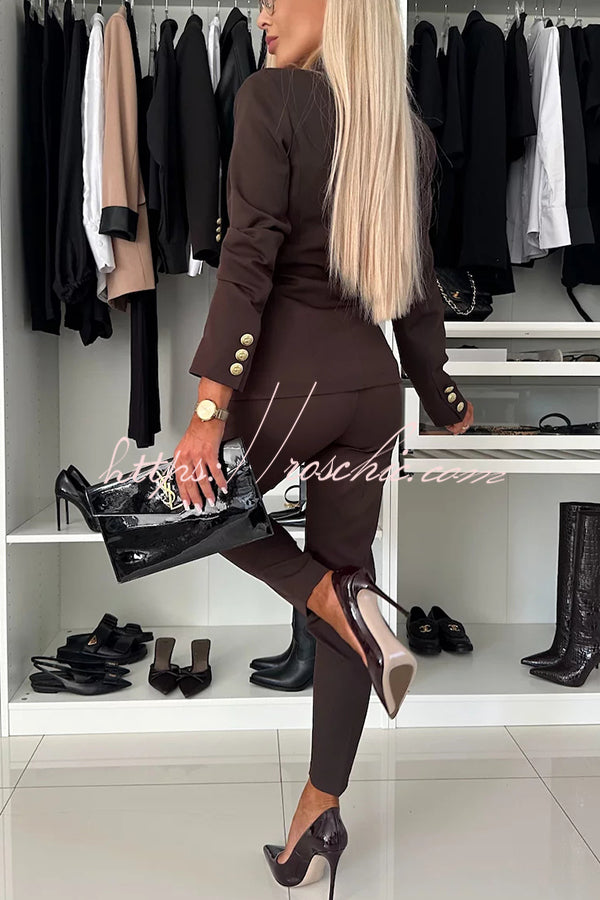 Well Tailored Pants with a Graceful Silhouette