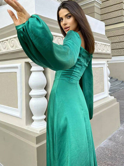 A Vintage Style Dress with Delicate Timeless Details