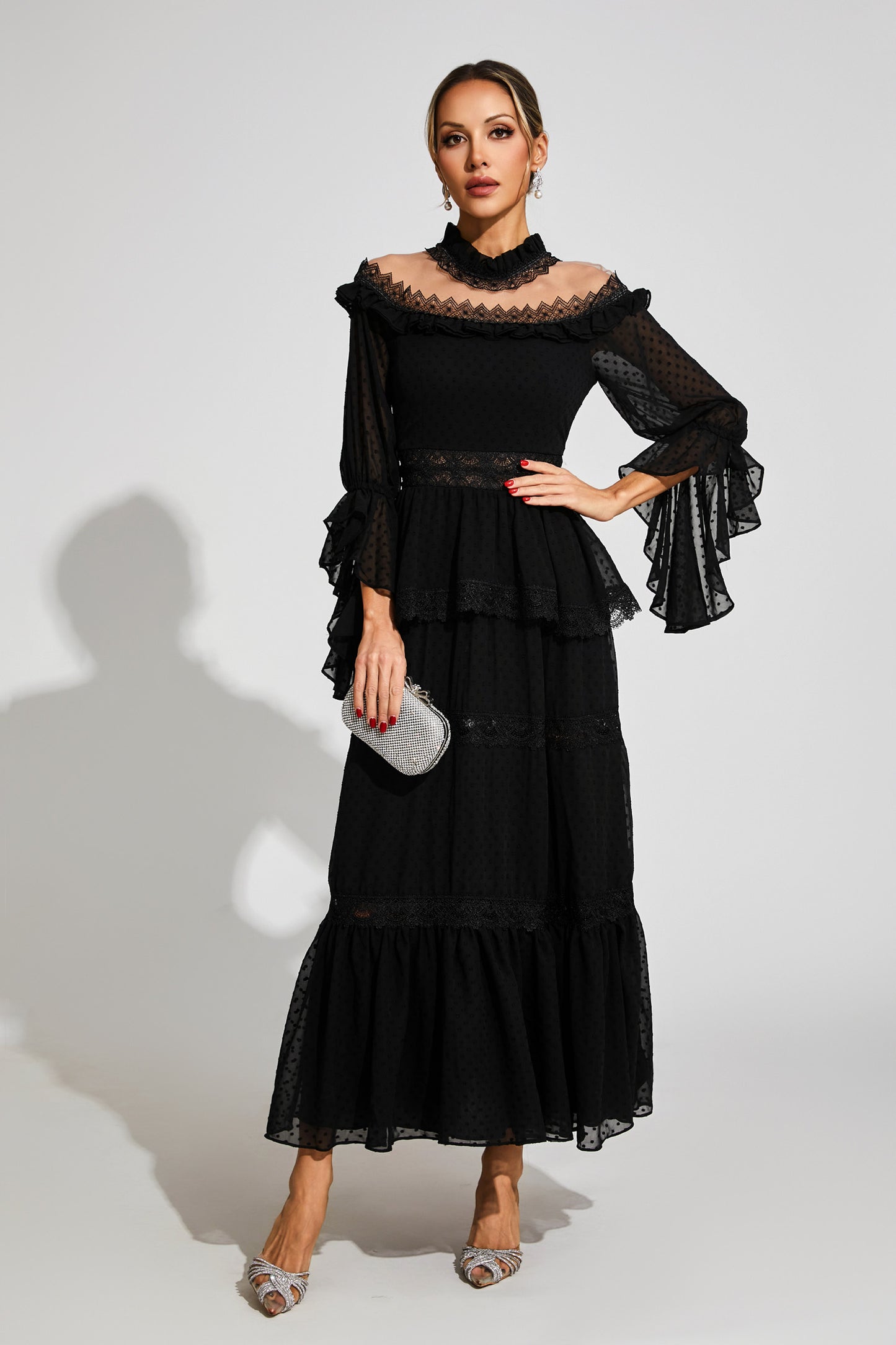 Beautifully Crafted Dress in a Classic Style