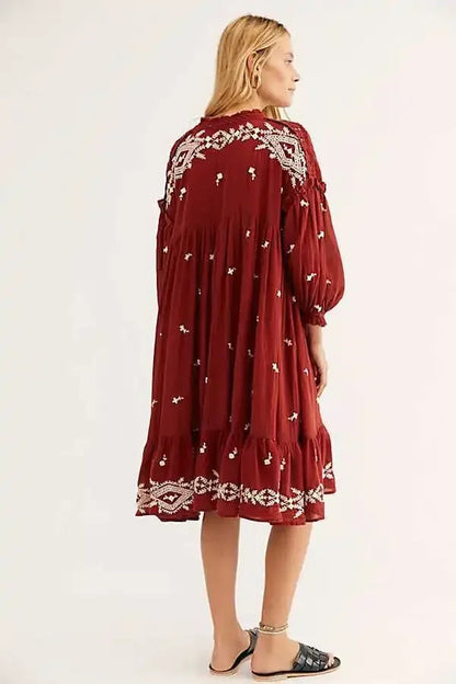 Classic Vintage Dress with a Flattering Fit