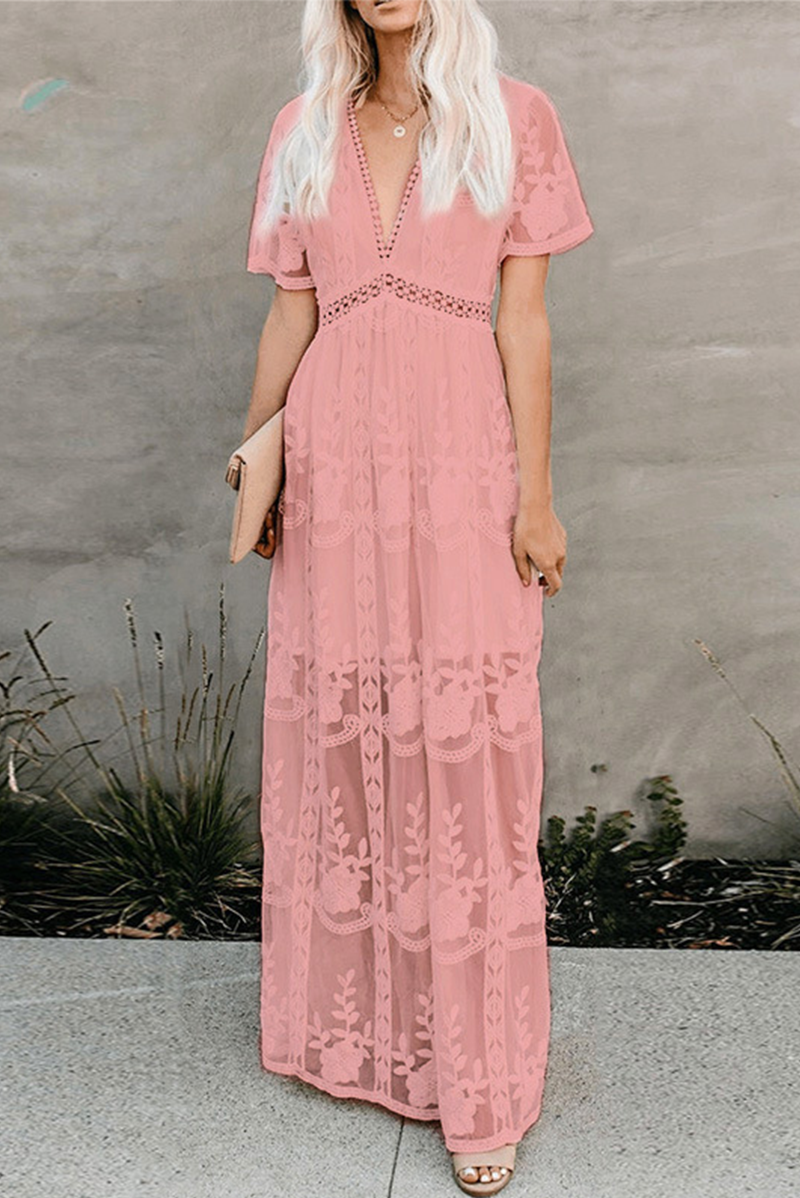 Beautifully Crafted Dress in a Classic Style