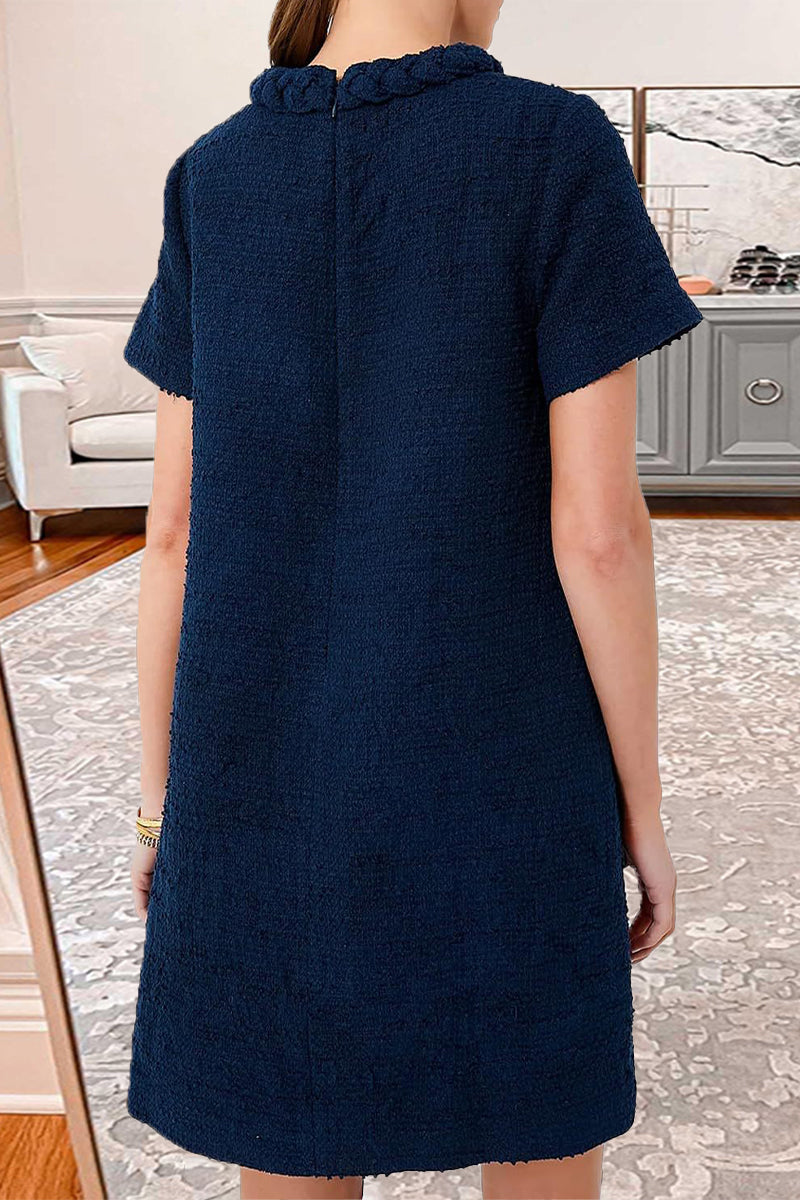 Beautifully Finished Dress in a Timeless Design