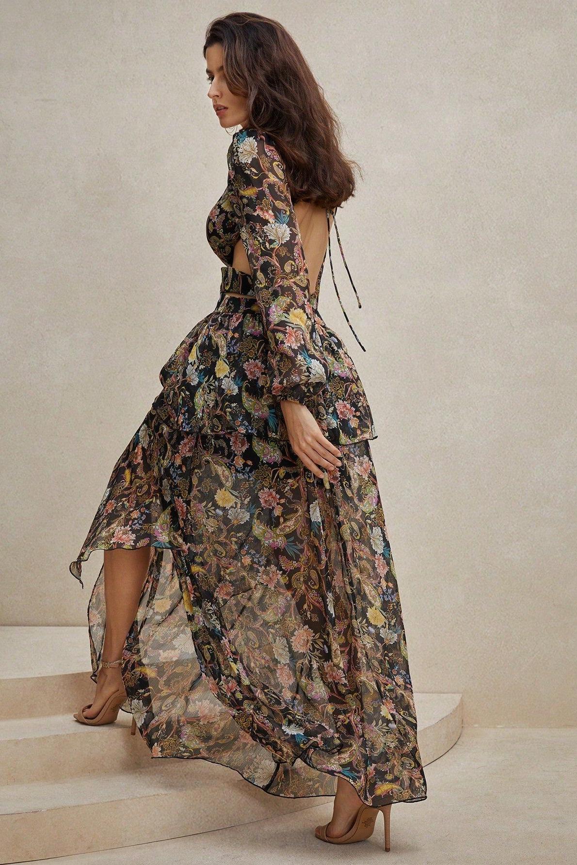 Classic Vintage & Enduringly Stylish Dress