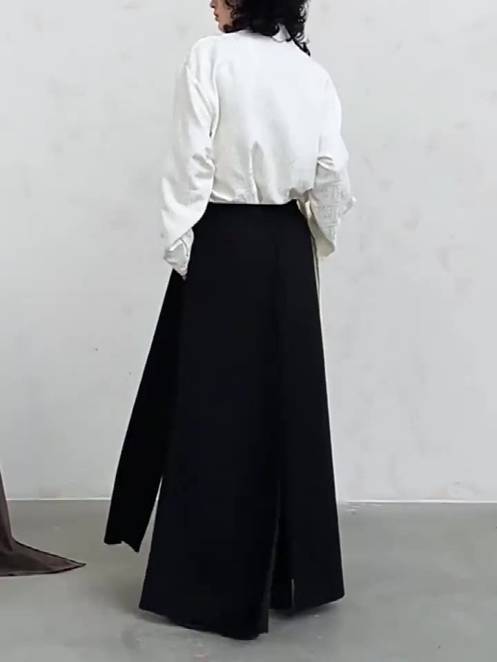 Classic Vintage Pants with a Flattering Fit