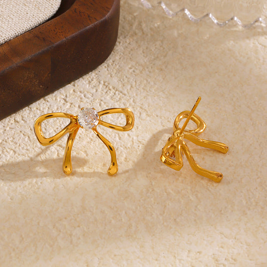 Beautiful Gold Earring with Unique Style