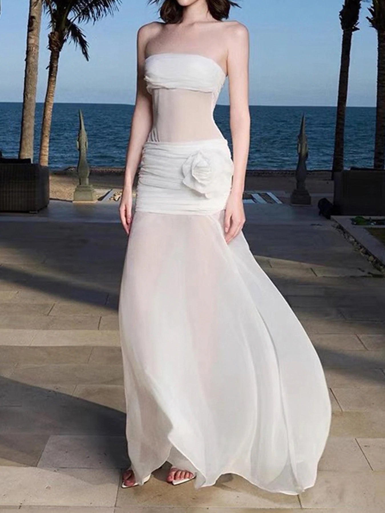 Sophisticated Dress with a Clean Classic Look