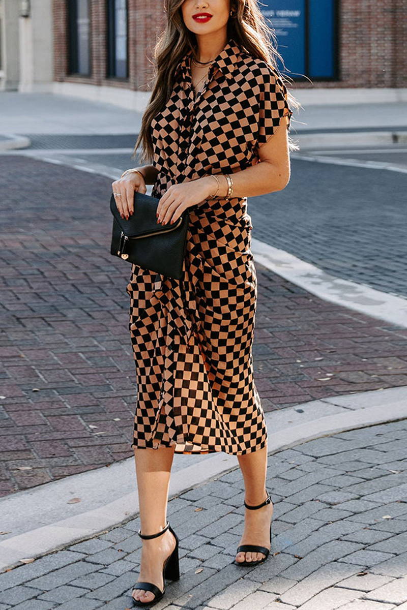 Well Tailored Dress with a Graceful Silhouette