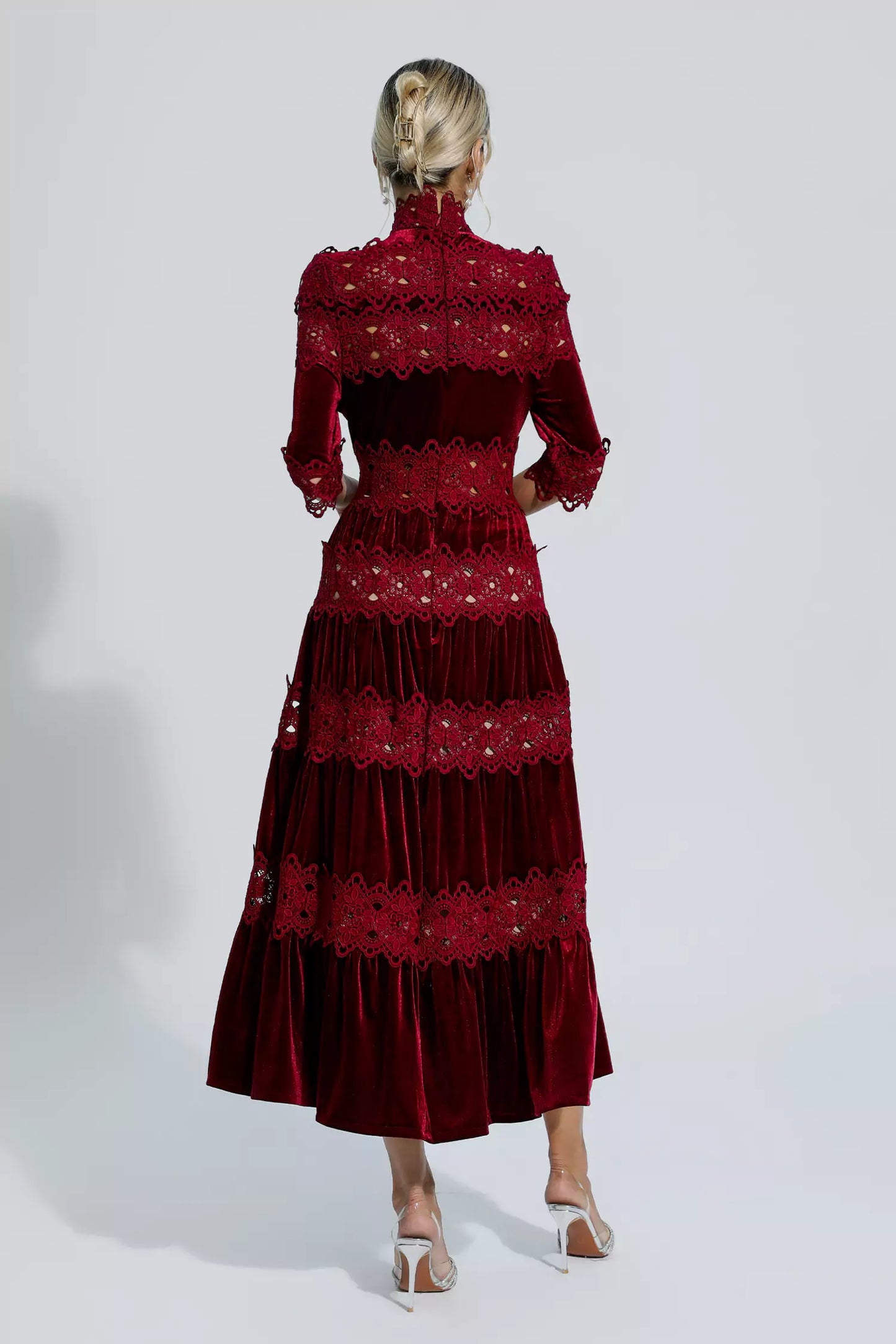 Gracefully Styled Dress for Any Occasion