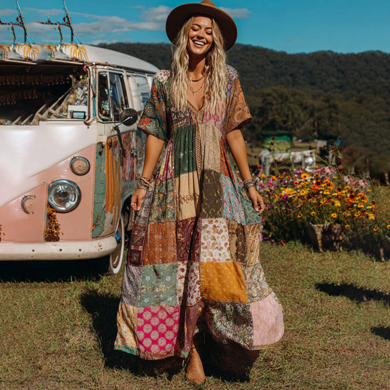Classic Vintage Dress with a Flattering Fit
