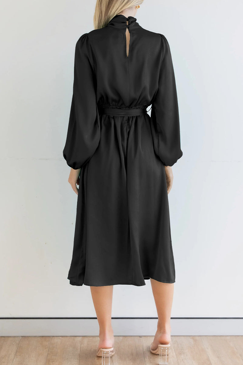 Well Tailored Dress with a Graceful Silhouette