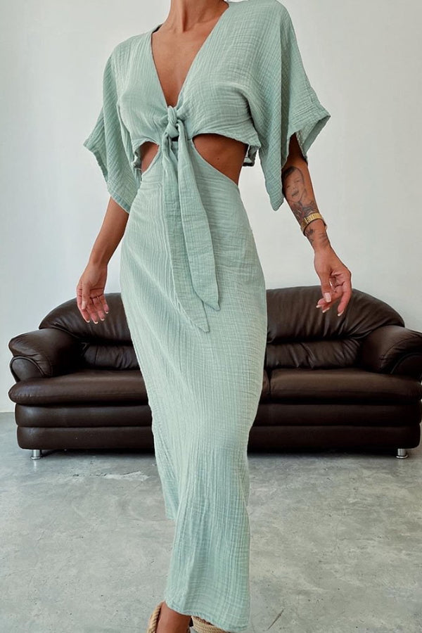 Effortlessly Elegant Dress with a Timeless Design