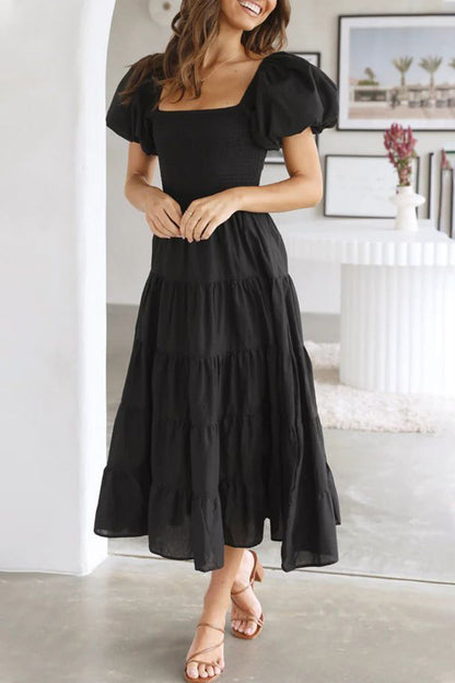 Effortlessly Elegant Dress with a Timeless Design