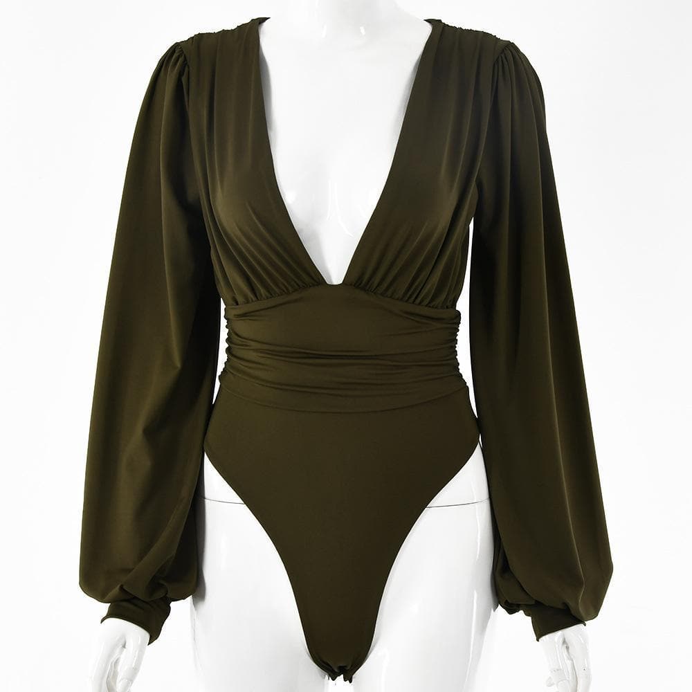 Well Tailored Garment with a Graceful Silhouette