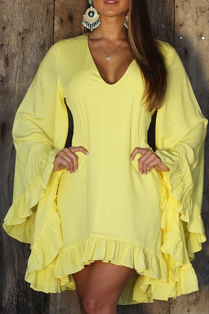 Classic Vintage Pullover with a Flattering Fit