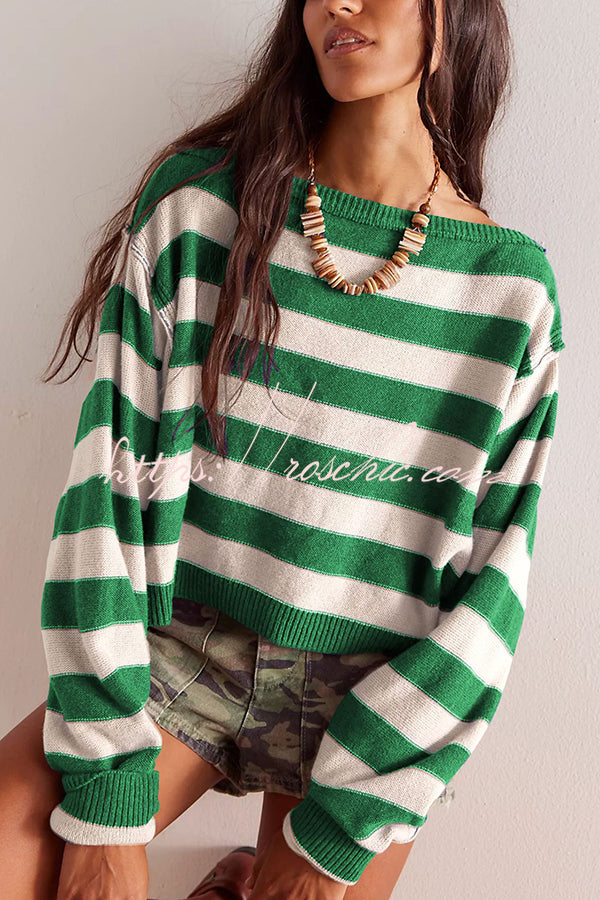 Effortlessly Elegant Sweater with a Timeless Design