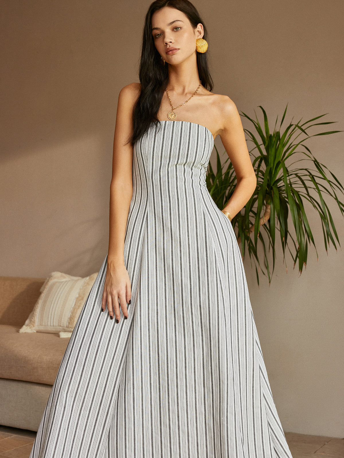 Classic Vintage & Enduringly Stylish Dress