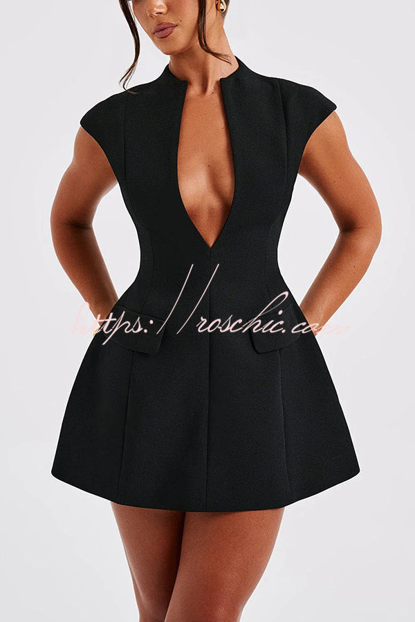 Classic Vintage Dress with a Flattering Fit
