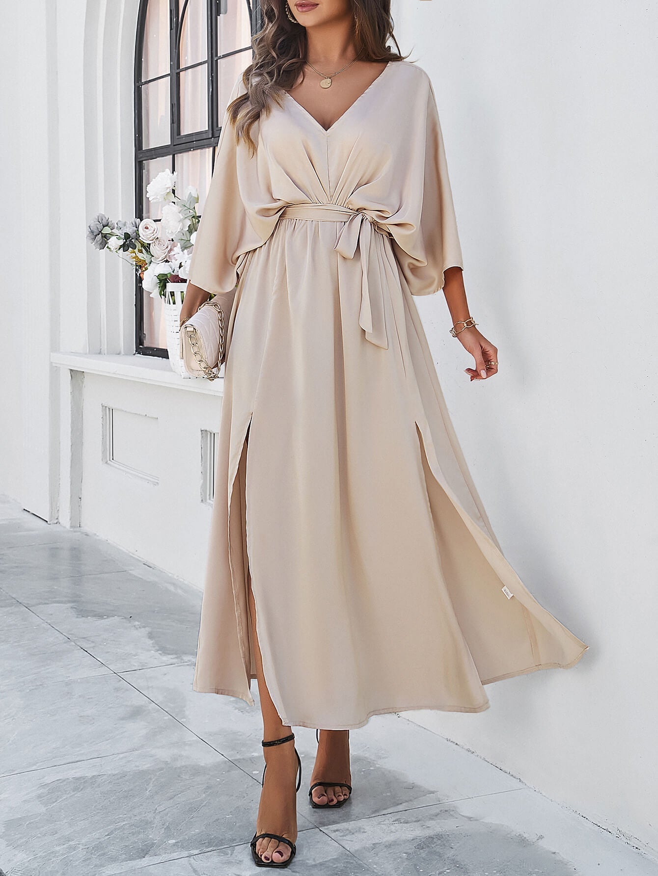 Classic Vintage & Enduringly Stylish Dress