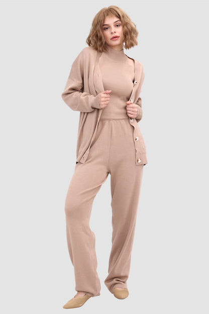 Beautifully Finished Pants in a Timeless Design