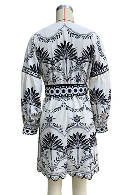 Beautifully Crafted Dress in a Classic Style
