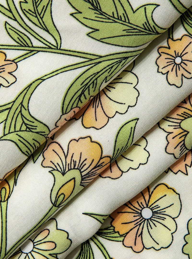 Effortlessly Elegant Pants with a Timeless Design