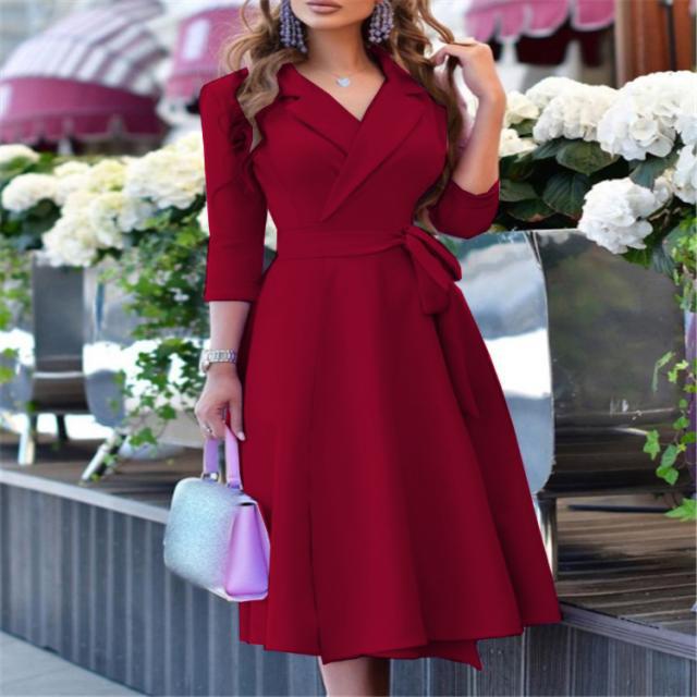 Gracefully Styled Dress for Any Occasion
