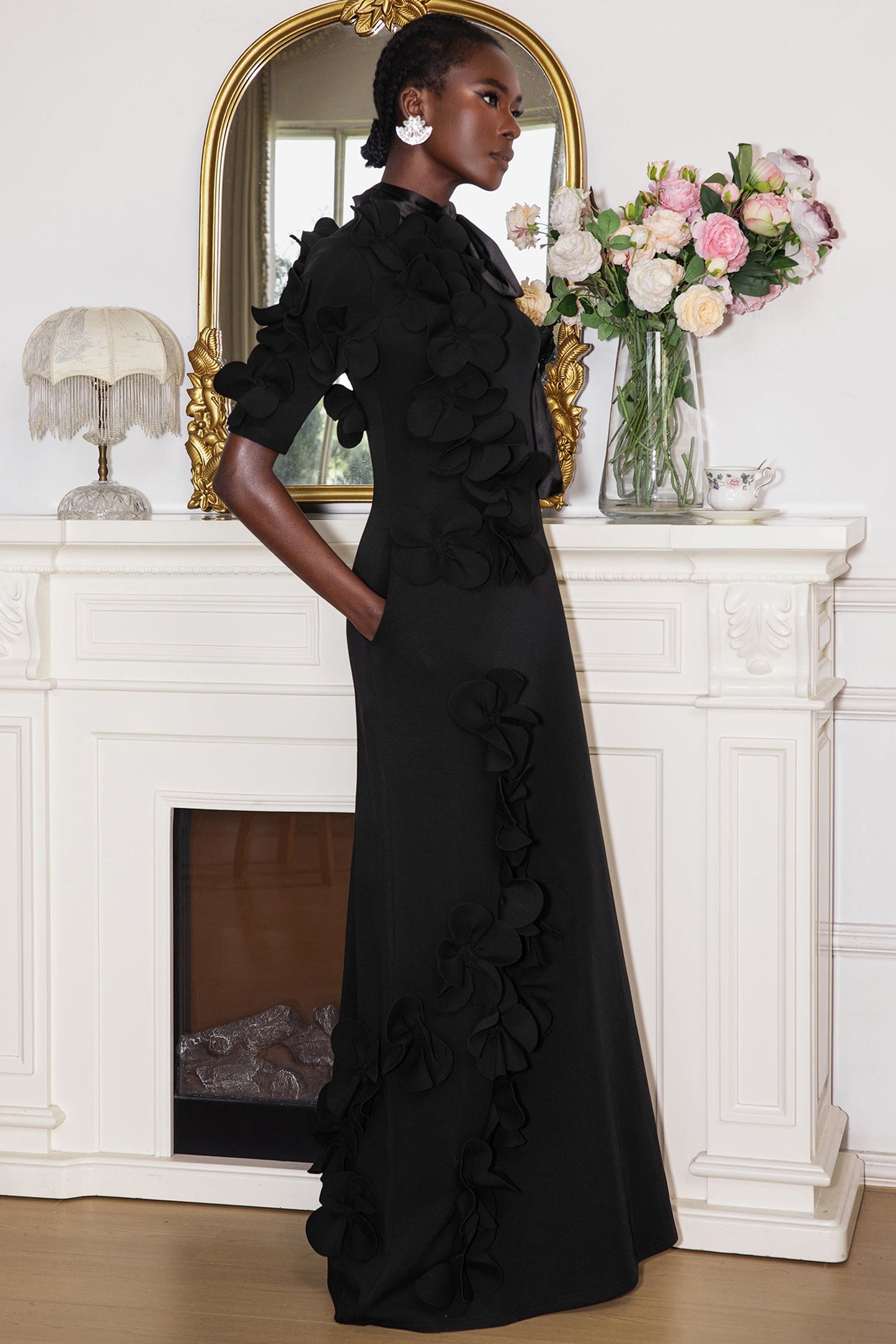 Classic Vintage Dress with a Flattering Fit