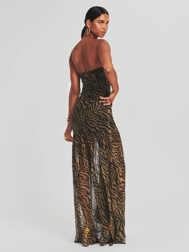 Effortlessly Elegant Dress with a Timeless Design